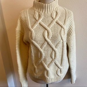 Gap cable knit sweater wool alpaca blend cream sz small oversized good condition